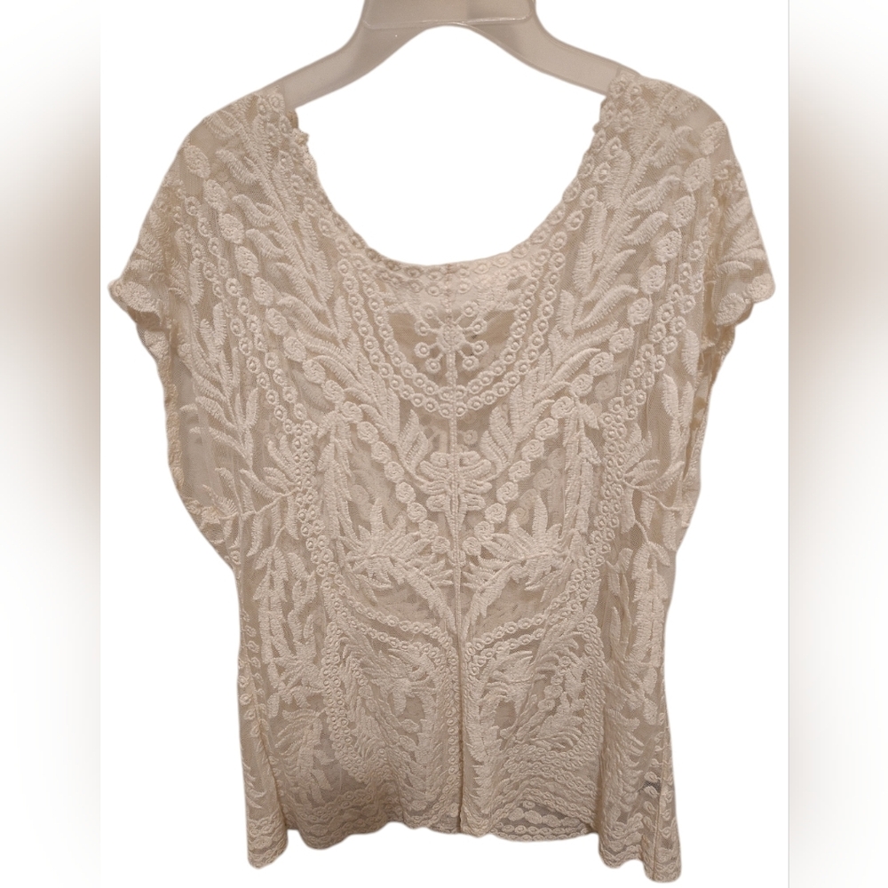 Freestyle Ivory Floral Lace Blouse